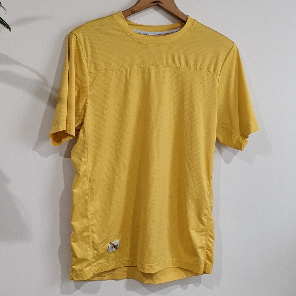 mens tracksmith shirt